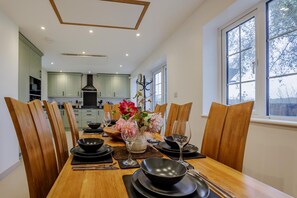 Dining - 2 Bed in Challock (oc-q30220) (Challock)