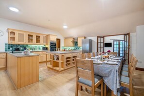 Dining - 4 Bed in Nether Stowey (oc-c30195) (Dodington)