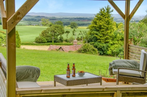 4 Bed in Nether Stowey (oc-c30195)