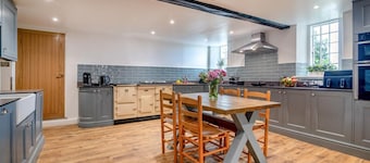 8 Bed in Nether Stowey (oc-c30194)