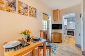 Dining - 1 Bed in St. Dogmaels (oc-b30252) (Saint Dogmaels)