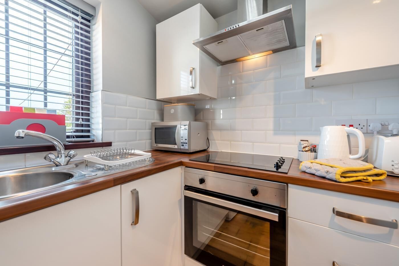 Microwave, oven, cookware/dishes/utensils