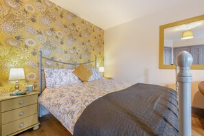 Free WiFi, bed sheets - 1 Bed in St. Dogmaels (oc-b30252) (Saint Dogmaels)