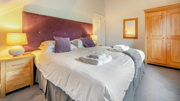 4 Schlafzimmer, Reisekinderbett, kostenloses WLAN, Bettwäsche