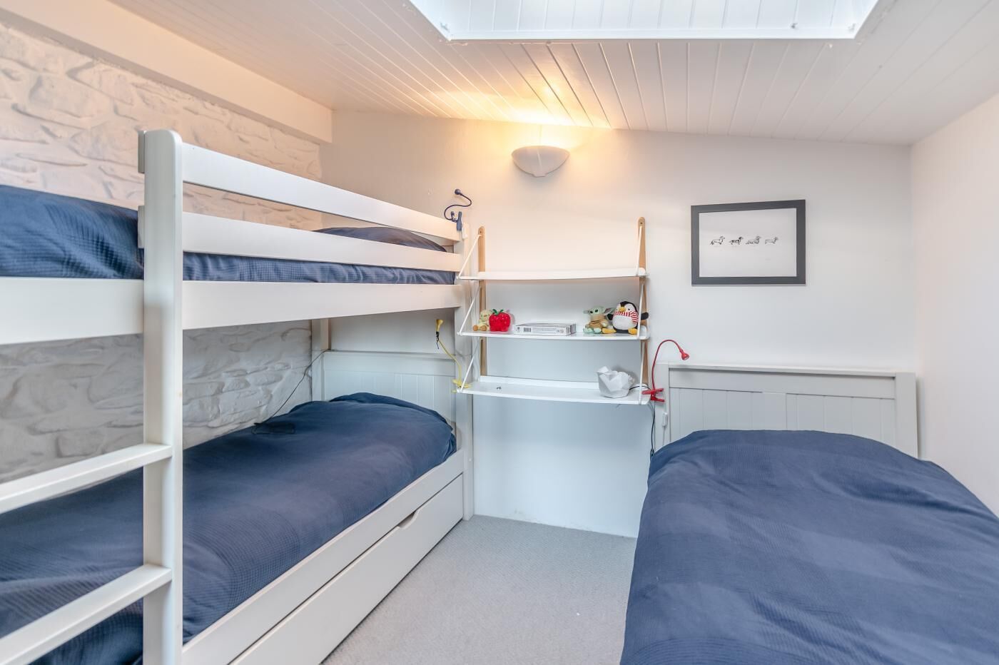 3 bedrooms, free WiFi, bed sheets
