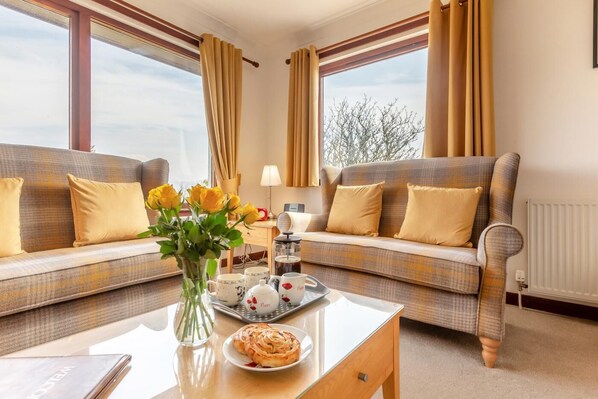 TV - 2 Bed in Ardvasar (oc-l30278) (Ardvasar)