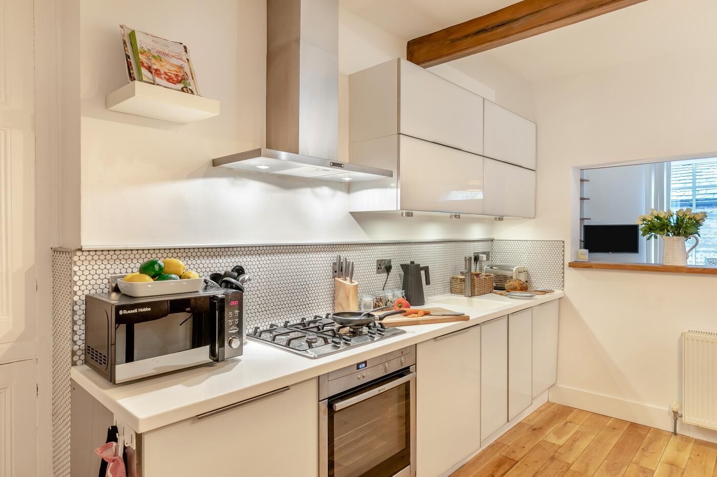 Micro-ondes, four, lave-vaisselle