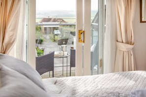 Travel cot, free WiFi, bed sheets - 3 Bed in Thurlestone (oc-h30263) (Thurlestone Sands)