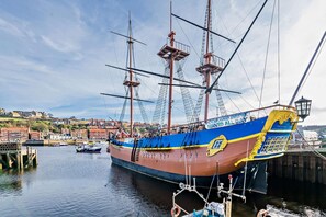 Marina - 5 Bed in Whitby (oc-h30227) (Whitby)