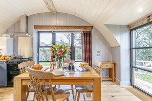 Dining - 1 Bed in Queens Nympton (oc-t30126) (Queen's Nympton)