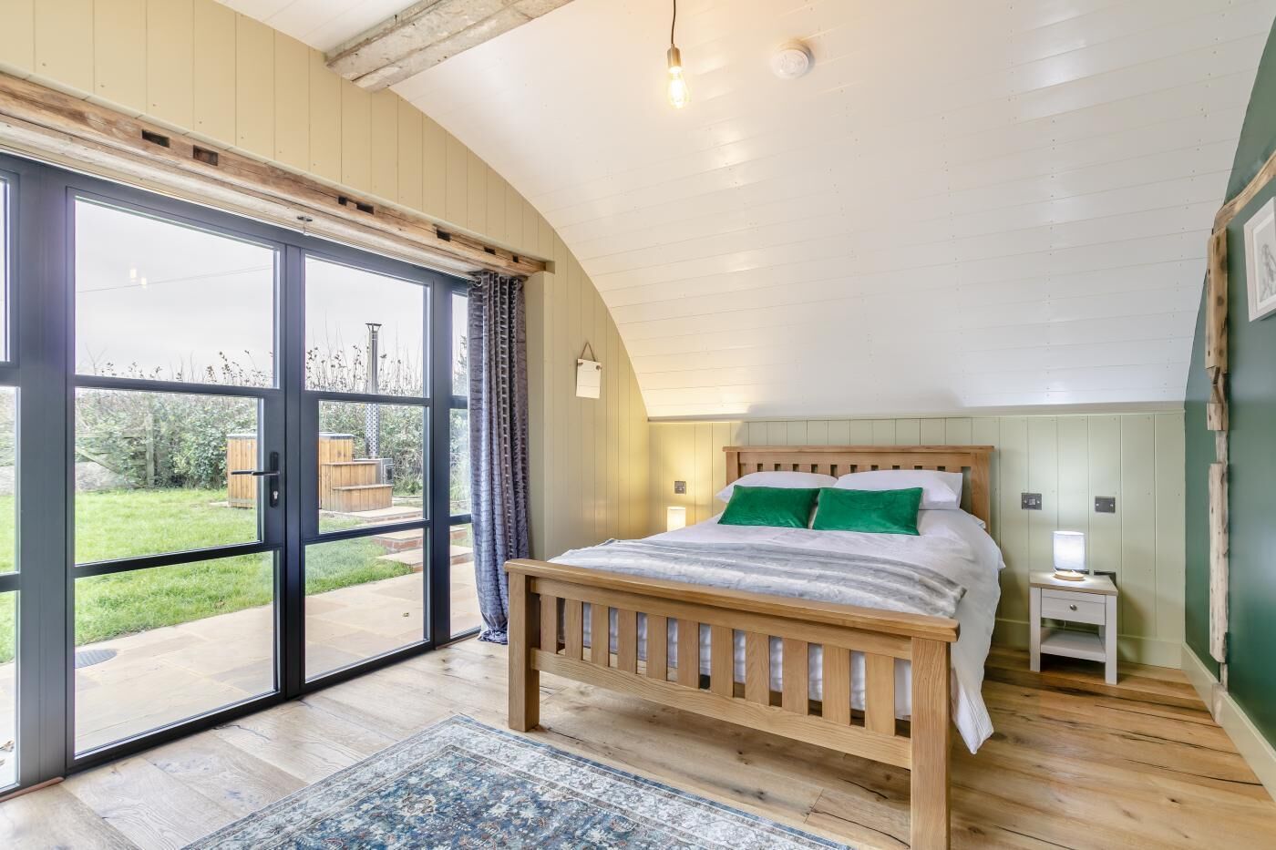 1 chambre, fer et planche à repasser, lit parapluie, Wi-Fi gratuit
