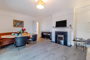Interior - 2 Bed in Felixstowe (oc-m30281) (Felixstowe)