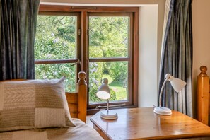 Free WiFi, bed sheets - 7 Bed in Talgarth (oc-h30349) (Pengenffordd)