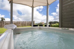 Baignoire à remous extérieure