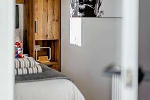 1 chambre, fer et planche à repasser, Wi-Fi gratuit, draps fournis