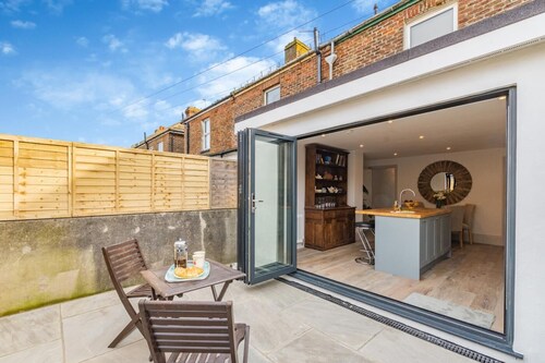 2 Bed in Eastbourne (oc-b30246)