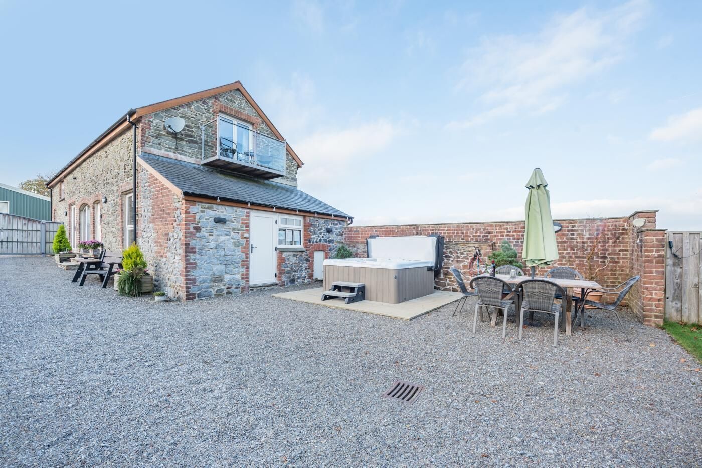 屋外ダイニングエリア