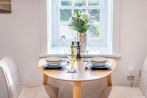 Dining - 1 Bed in Stainsacre (oc-m30333) (Sneatonthorpe)