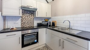 Private kitchen - 2 Bed in Hawsker (oc-c30335) (Stainsacre)