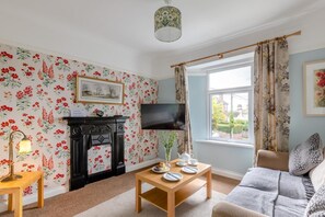 TV - 1 Bed in Teignmouth (oc-f29378) (Teignmouth)