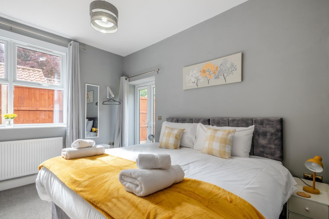 8 slaapkamers, een strijkplank/strijkijzer, gratis wifi, beddengoed