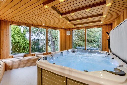 14 Bed in Llansanffraid (oc-b30382)