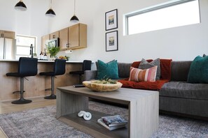 Smart TV, videogiochi, libri