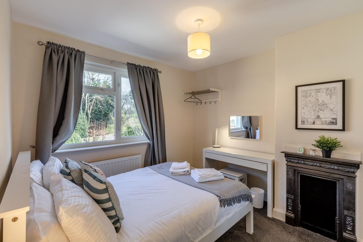 3 bedrooms, iron/ironing board, free WiFi, bed sheets