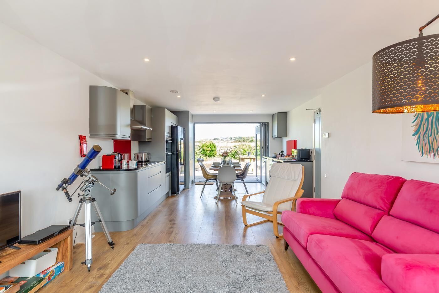 TV