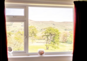 Interior - 3 Bed in Hawes (oc-s30429) (Hawes)