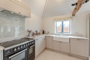 Microones, forn, rentaplats i trona 