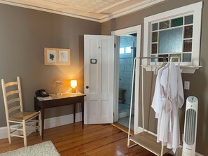 Interior - Cozy West End apartment (Portland)