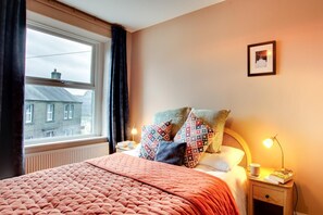Iron/ironing board, travel crib, free WiFi, bed sheets - 2 Bed in Embsay (oc-j30368) (Embsay)