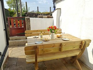Outdoor dining - 2 Bed in Embsay (oc-j30368) (Embsay)
