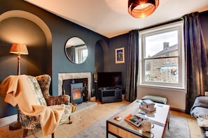 TV, fireplace - 2 Bed in Embsay (oc-j30368) (Embsay)
