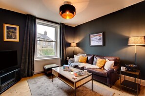 TV, fireplace - 2 Bed in Embsay (oc-j30368) (Embsay)
