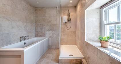 4 Bed in St. Brides (oc-o30488)
