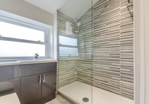 Towels - 2 Bed in Llanfair (oc-a30451) (Llanfair)