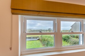 Interior - 2 Bed in Llanfair (oc-a30451) (Llanfair)