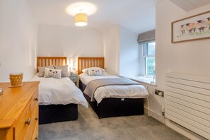 واي فاي مجانًا وملاءات أسرّة