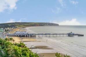 Beach - 4 Bed in Sandown (oc-n29743) (Sandown)