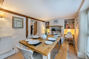 Dining - 4 Bed in Holt (oc-p30569) (Holt)