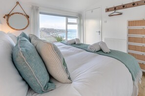 مكواة/لوح كي وواي فاي مجانًا وملاءات أسرّة