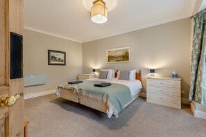 مكواة/لوح كي وواي فاي مجانًا وملاءات أسرّة