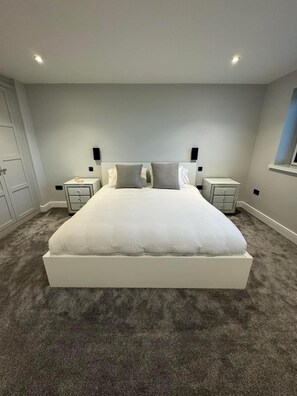 Strykejern/-brett, wi-fi og sengetøy