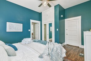 2 bedrooms, desk, iron/ironing board, travel crib