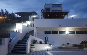 Property grounds - 1 bedroom stunning apartment in Klek (Klek)