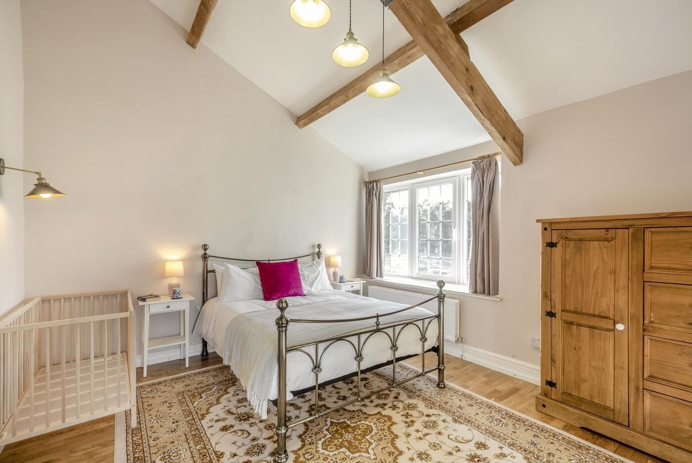 Free WiFi, bed sheets