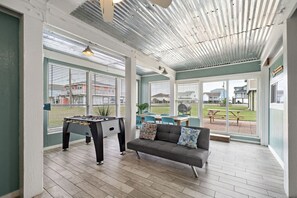 غرفة الألعاب