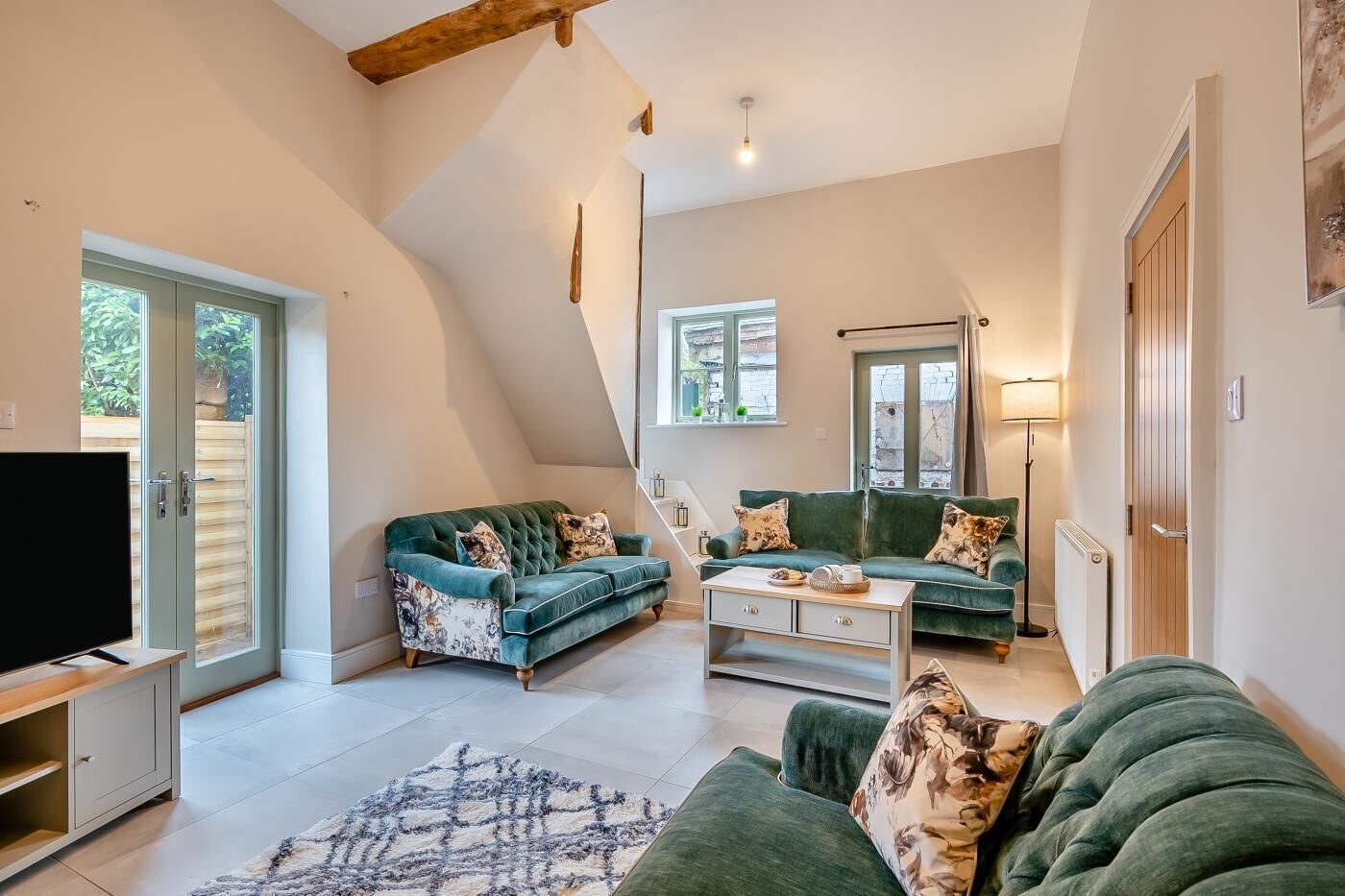 Télévision, cheminée